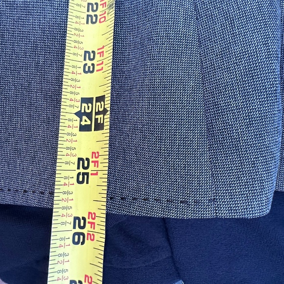 Tahari Gray Blazer with Lots of Detail ~ 14 Petite - Picture 8 of 9